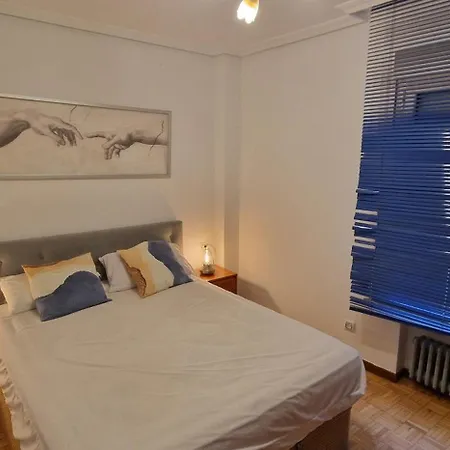 Ezcurdia 40 - Con Garaje, Wifi, Calefaccion, 4 Pax - Vut-3376-as Appartamento